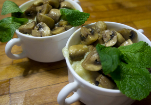 Постный суп пюре из цветной капусты с шампиньонами